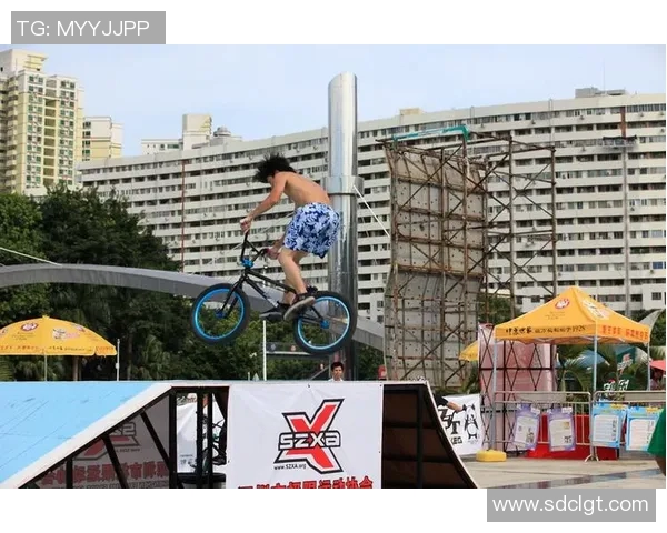 深圳极限运动队引领力量变革热议极限运动的未来与挑战 深圳极限运动队引领力量变革热议极限运动的未来与挑战